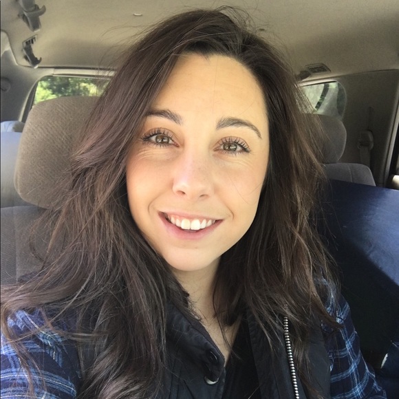 Meet your Posher, Emma - Picture 1 of 1